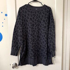 Old Navy Oversized Vintage Tunic Sweatshirt | XL | Gray Leopard Print